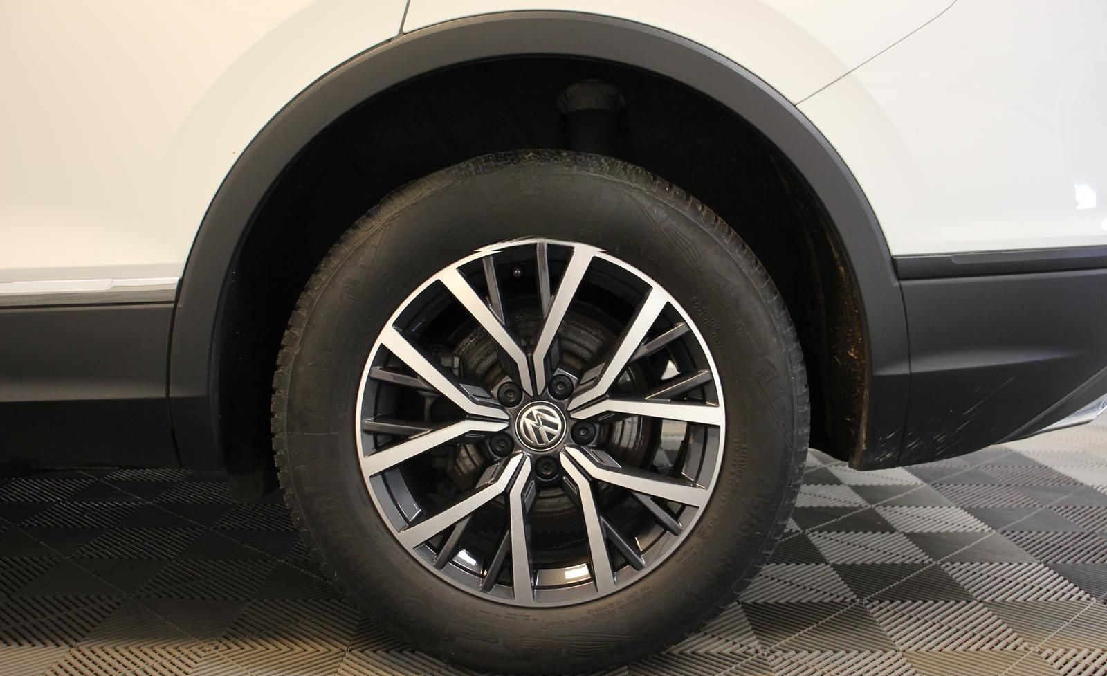 Volkswagen Tiguan Allspace 1.5 TSI NAVI AHK PDC SHZ 7SITZER foto 5