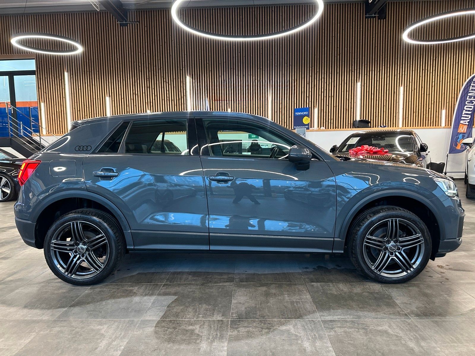 Audi Q2 quattro basis *2. Hand*Klima*SHZ*LED*AHK*MMI* foto 16