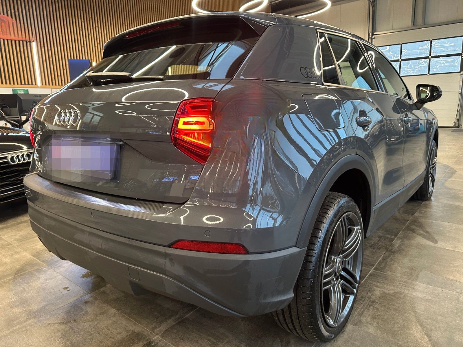 Audi Q2 quattro basis *2. Hand*Klima*SHZ*LED*AHK*MMI* foto 17
