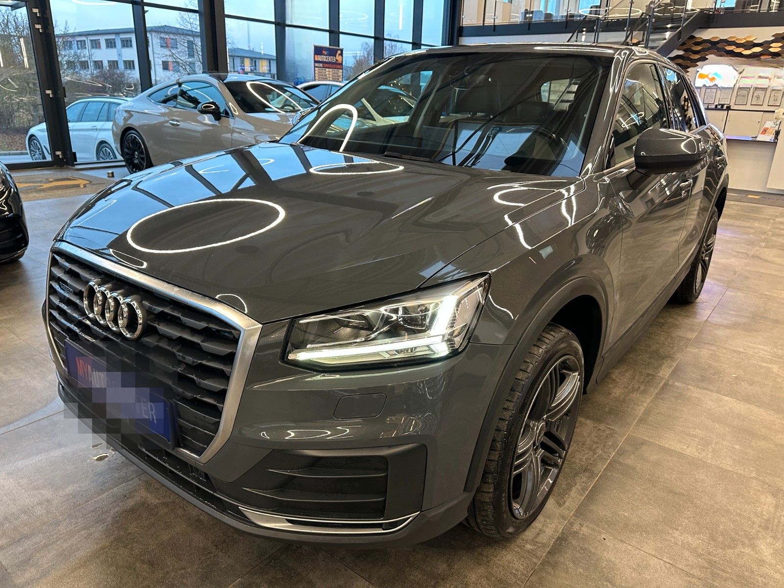 Audi Q2 quattro basis *2. Hand*Klima*SHZ*LED*AHK*MMI* foto 22