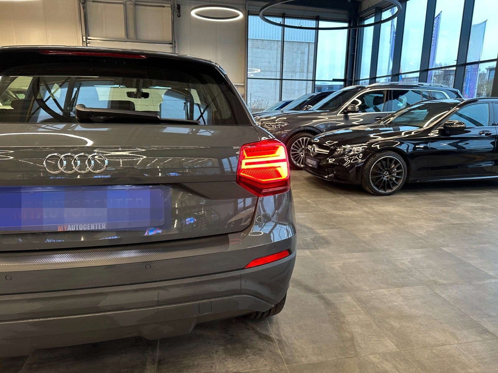 Audi Q2 quattro basis *2. Hand*Klima*SHZ*LED*AHK*MMI* foto 6