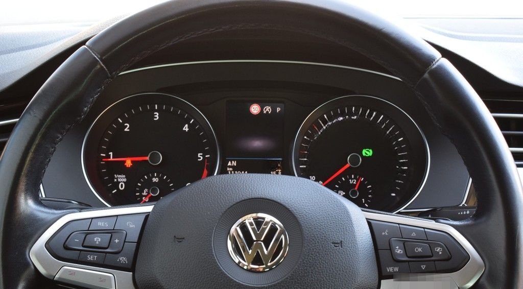 Volkswagen Passat Variant TDI 2.0 DSG *Business*Matrix*Navi foto 11