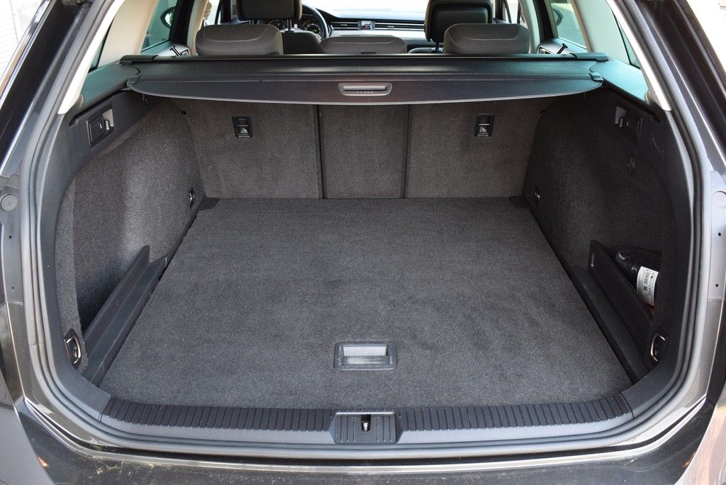 Volkswagen Passat Variant TDI 2.0 DSG *Business*Matrix*Navi foto 16