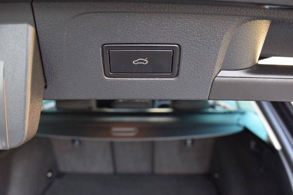 Volkswagen Passat Variant TDI 2.0 DSG *Business*Matrix*Navi foto 17