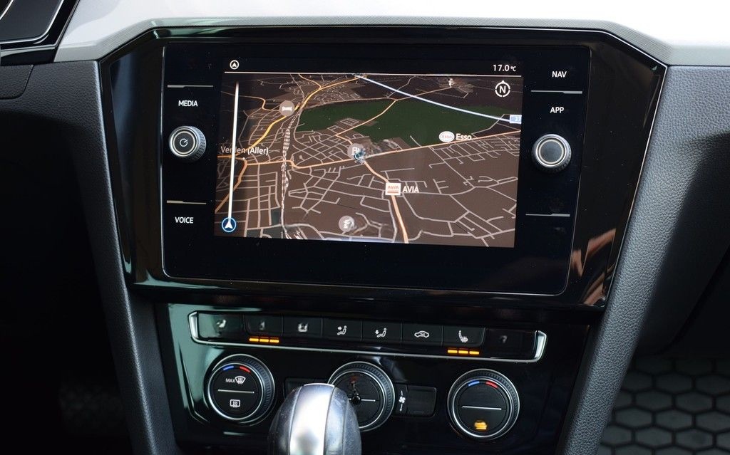 Volkswagen Passat Variant TDI 2.0 DSG *Business*Matrix*Navi foto 8