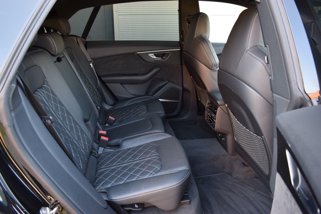 Audi SQ8 4.0 TFSI qu/Tip. *Competition+* Matrix*Pano* foto 6