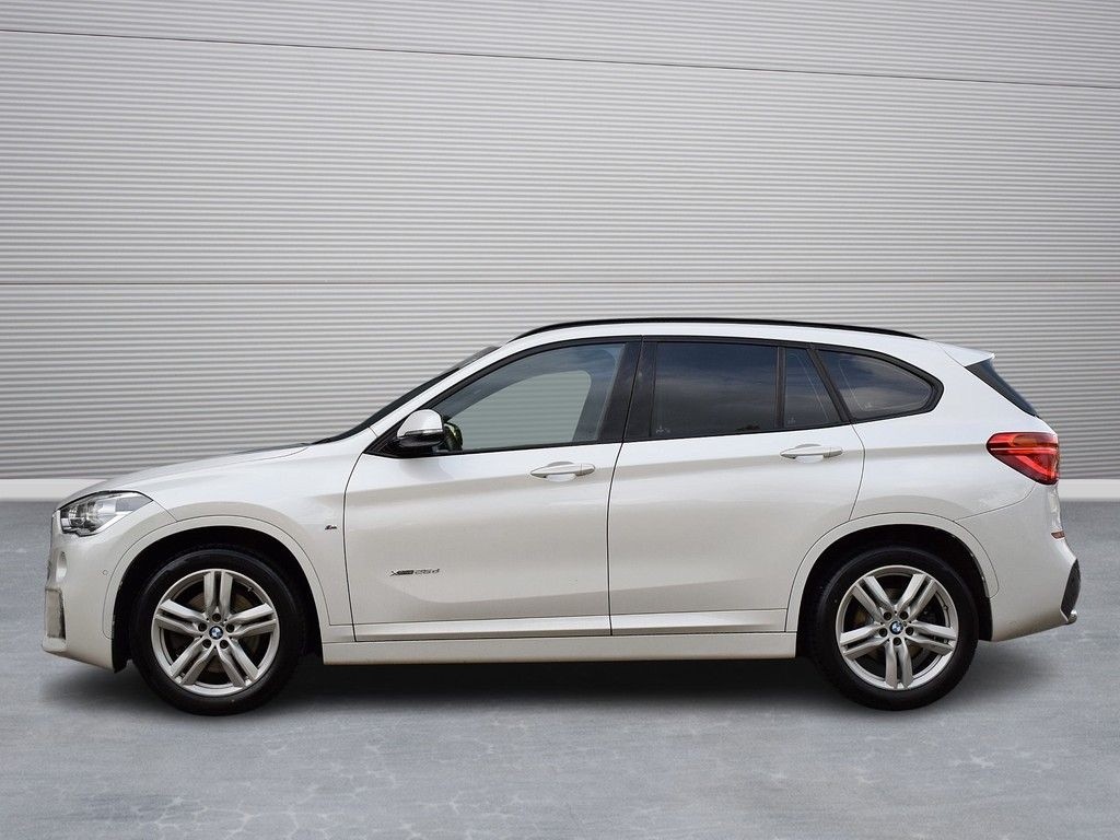 BMW X1 xDrive25d M Sport *AHK*Pano*Navi*RüKam*LED* foto 4