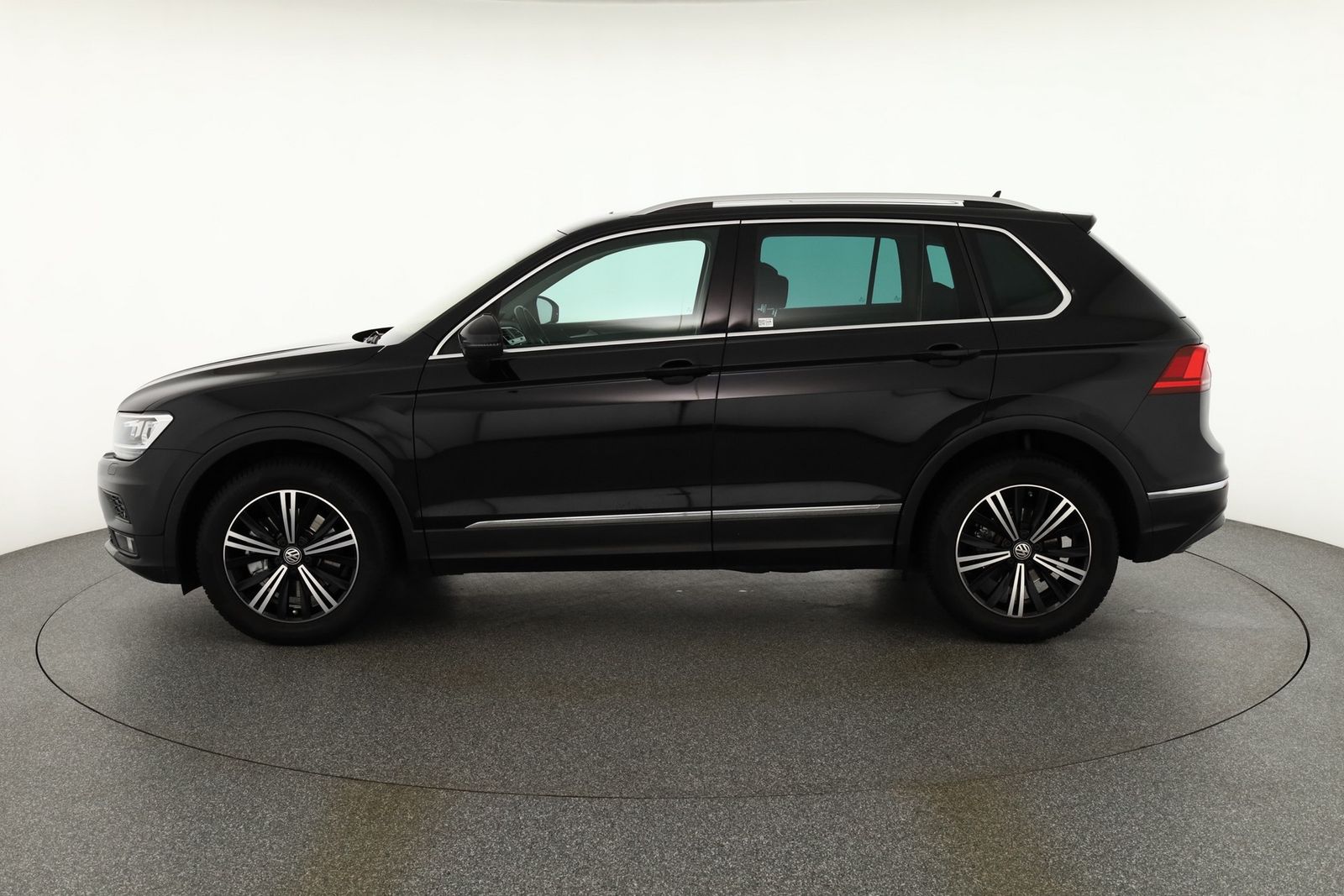 Volkswagen Tiguan 2.0 TSI 4Motion Highline LED Navi 360° foto 2