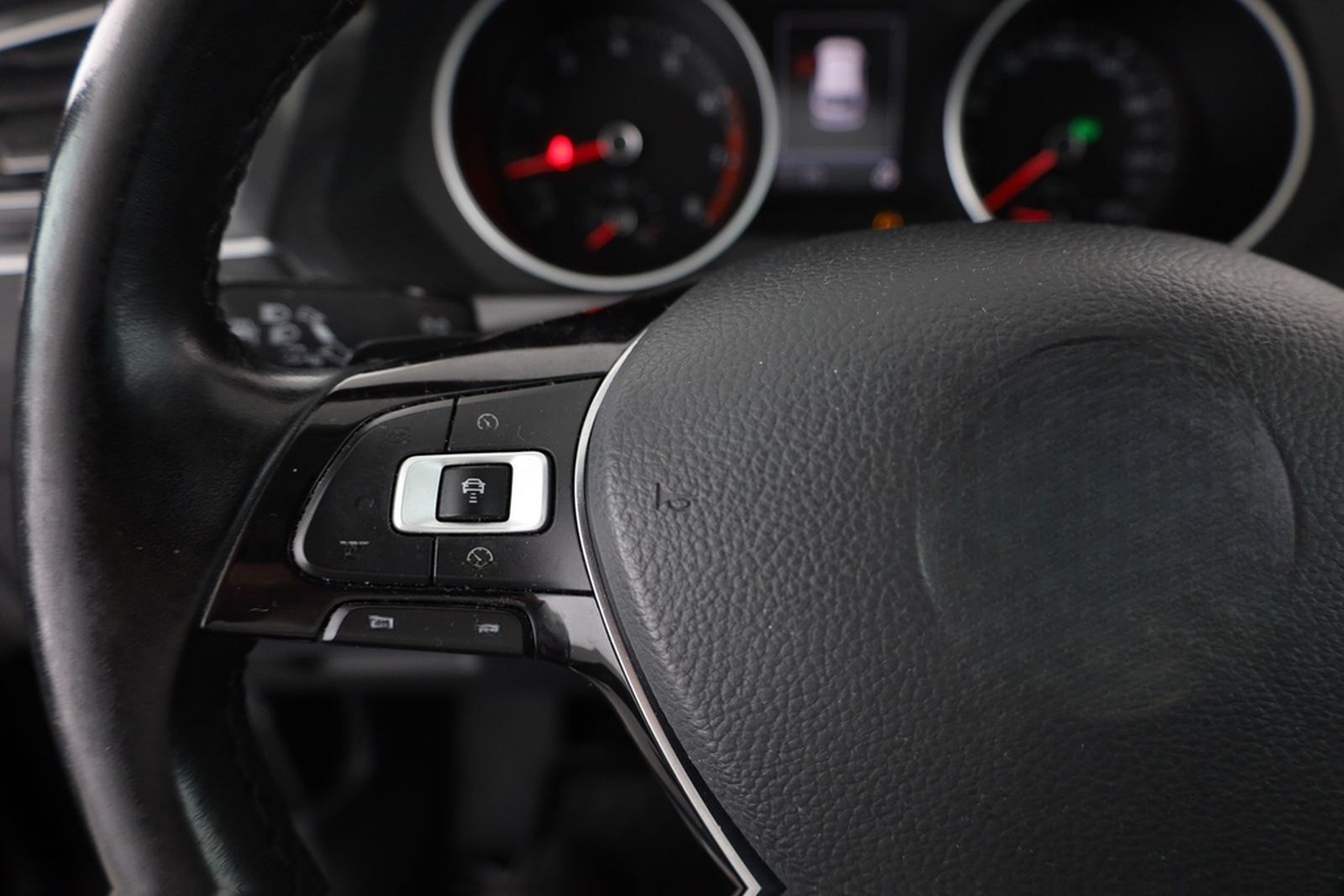 Volkswagen Tiguan 2.0 TSI 4Motion Highline LED Navi 360° foto 16
