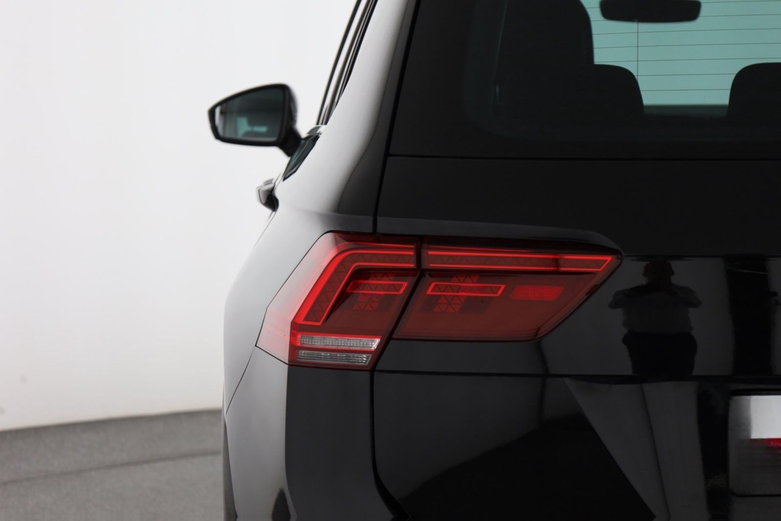 Volkswagen Tiguan 2.0 TSI 4Motion Highline LED Navi 360° foto 31
