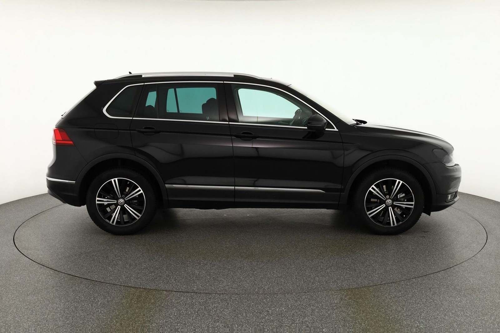 Volkswagen Tiguan 2.0 TSI 4Motion Highline LED Navi 360° foto 6