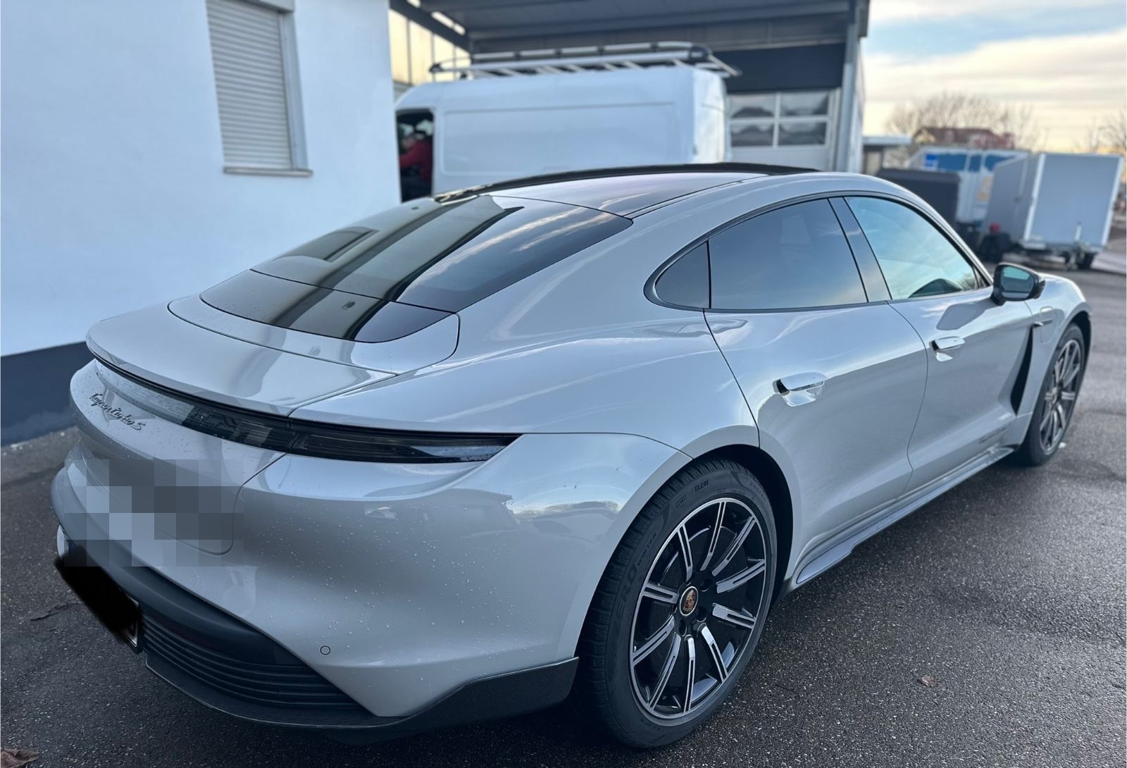 Porsche Taycan Turbo S/Carbon/Keramik/Approved 09/28 foto 3