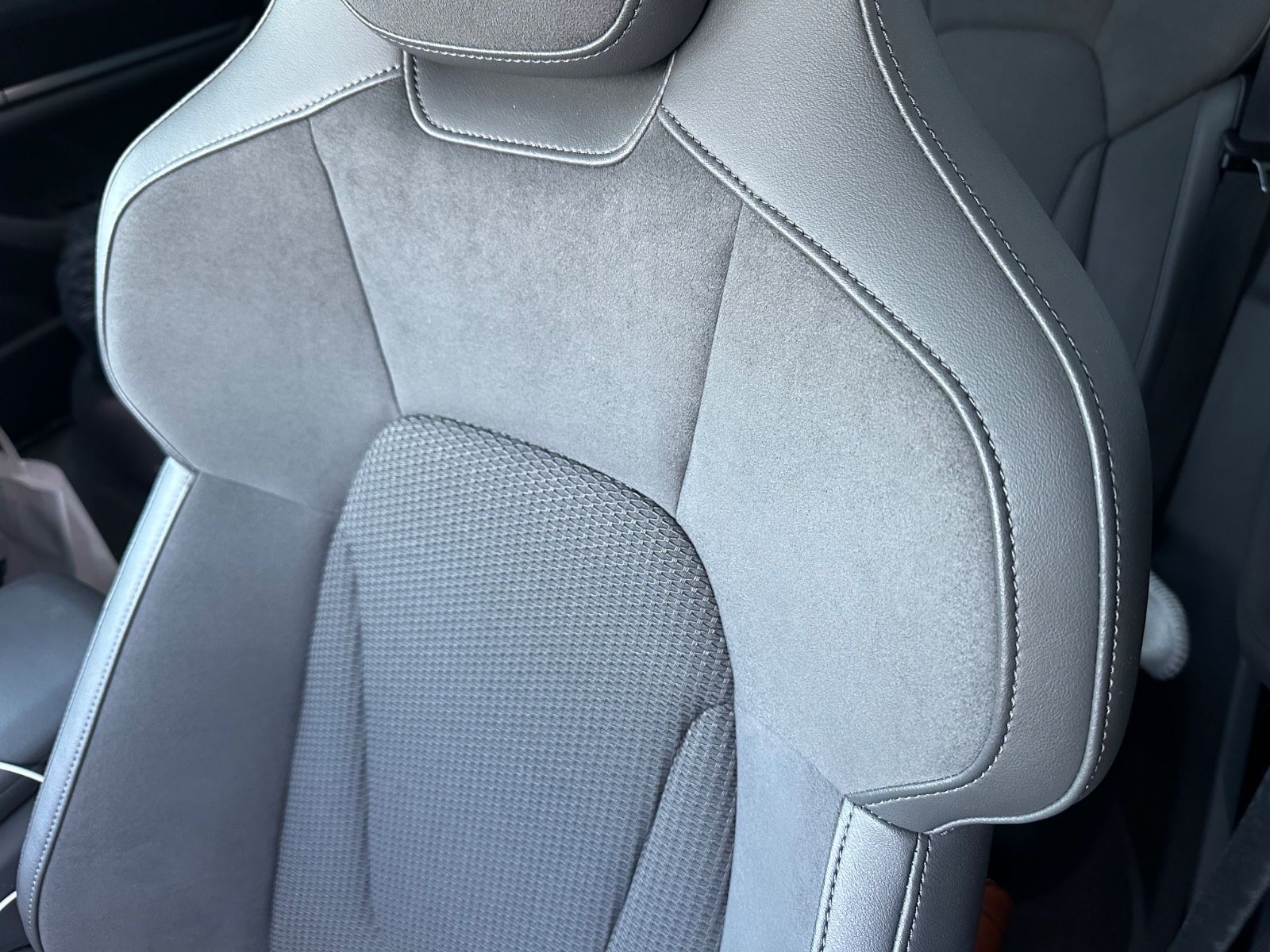 Porsche Taycan Turbo S/Carbon/Keramik/Approved 09/28 foto 8