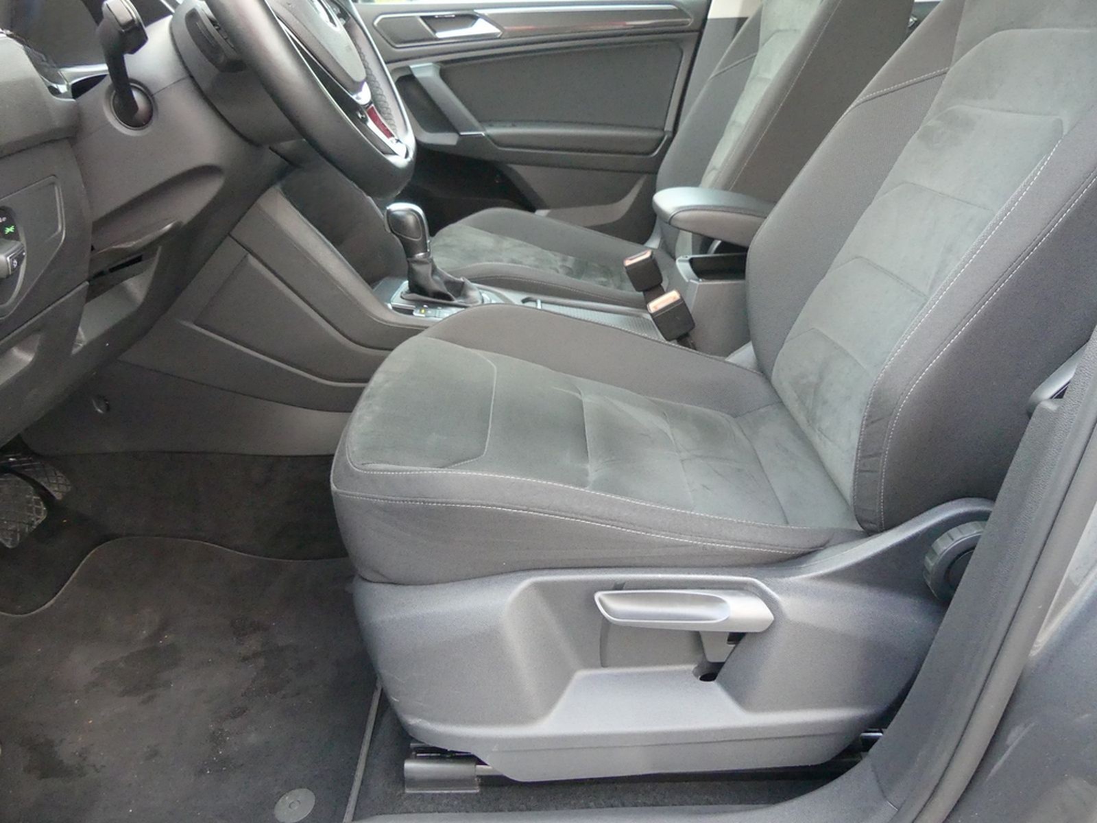 Volkswagen Tiguan Allspace Highline 4M LED Virtual Cockpit foto 31