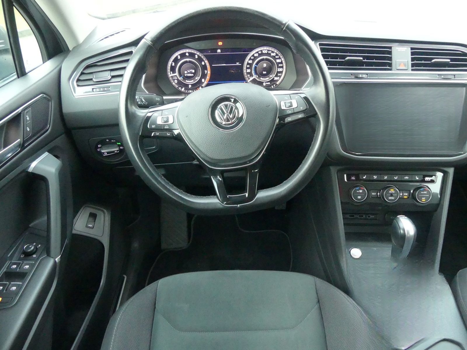 Volkswagen Tiguan Allspace Highline 4M LED Virtual Cockpit foto 10