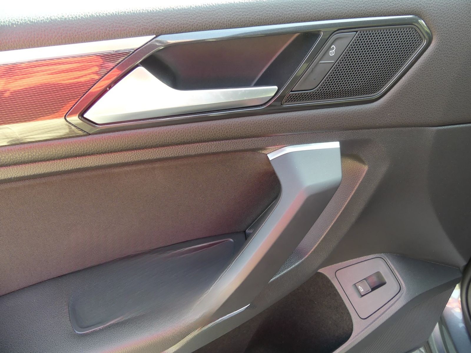 Volkswagen Tiguan Allspace 2.0 Highline 4Motion LED Navi foto 25