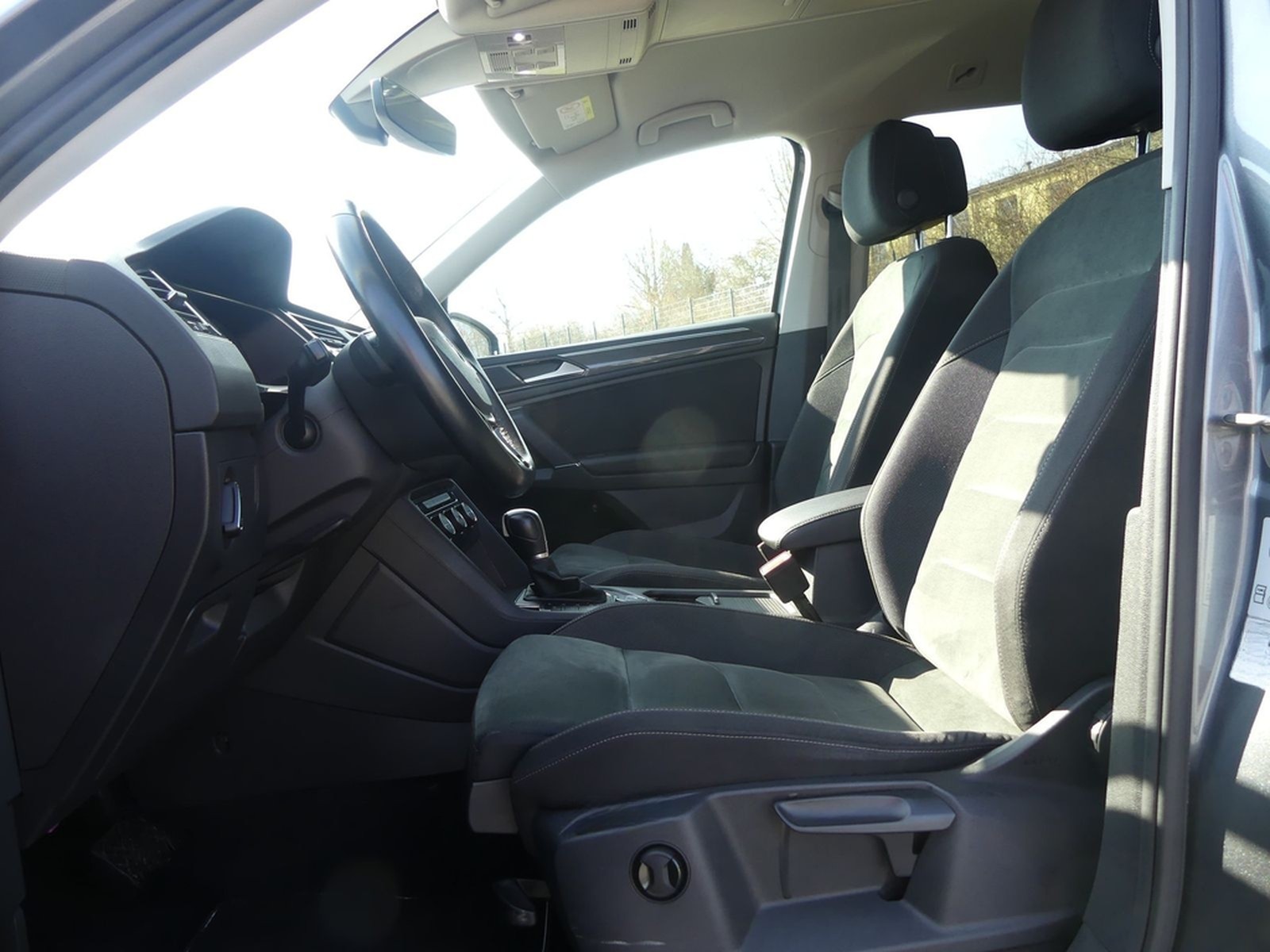Volkswagen Tiguan Allspace 2.0 Highline 4Motion LED Navi foto 27