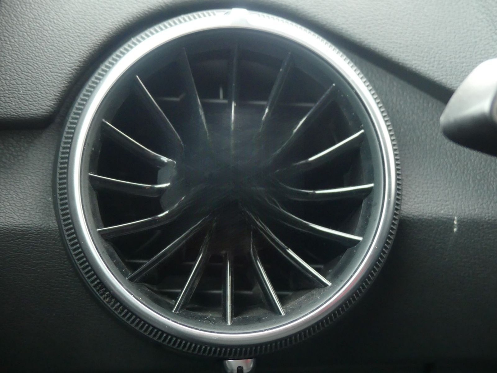 Audi TT Coupe 1.8 TFSI Totwinkel Virtual Cockpit foto 26