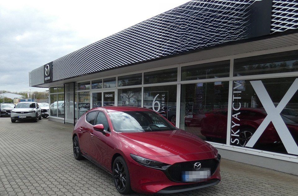 Mazda 3 2.0L e-SKYACTIV X 186ps 6AT FWD Exclusive-lin foto 1