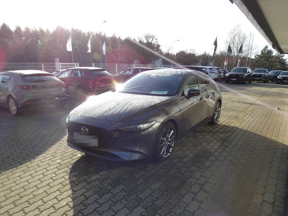 Mazda 3 2.5L e-SKYACTIV G 140ps  6MT FWD Takumi foto 2