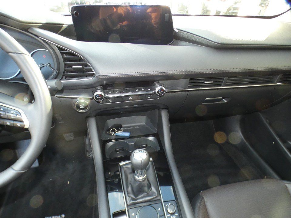 Mazda 3 2.5L e-SKYACTIV G 140ps  6MT FWD Takumi foto 12
