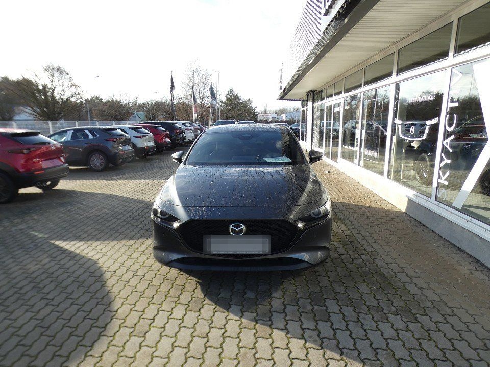 Mazda 3 2.5L e-SKYACTIV G 140ps  6MT FWD Takumi foto 3