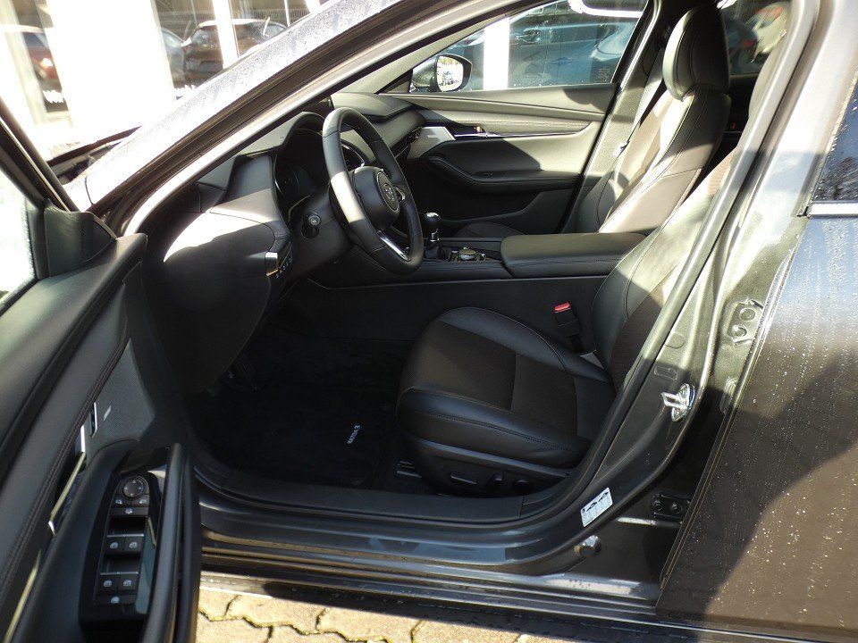 Mazda 3 2.5L e-SKYACTIV G 140ps  6MT FWD Takumi foto 7