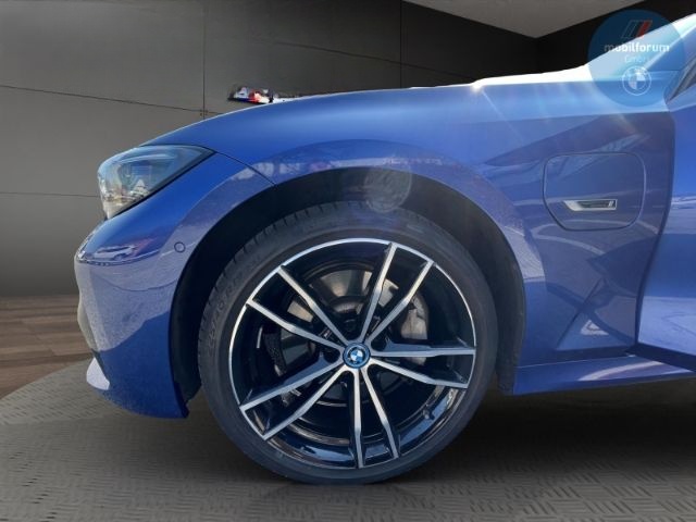 BMW 330 e M-Sport AHK Pano HUD ACC H/K 19 Zoll foto 23