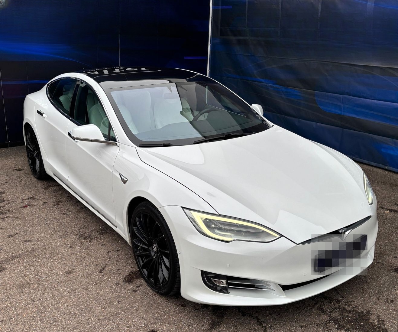 Tesla Model S foto 4