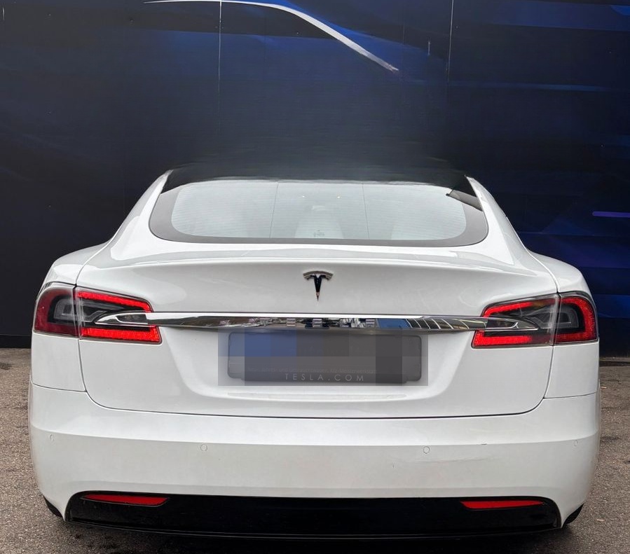 Tesla Model S foto 5