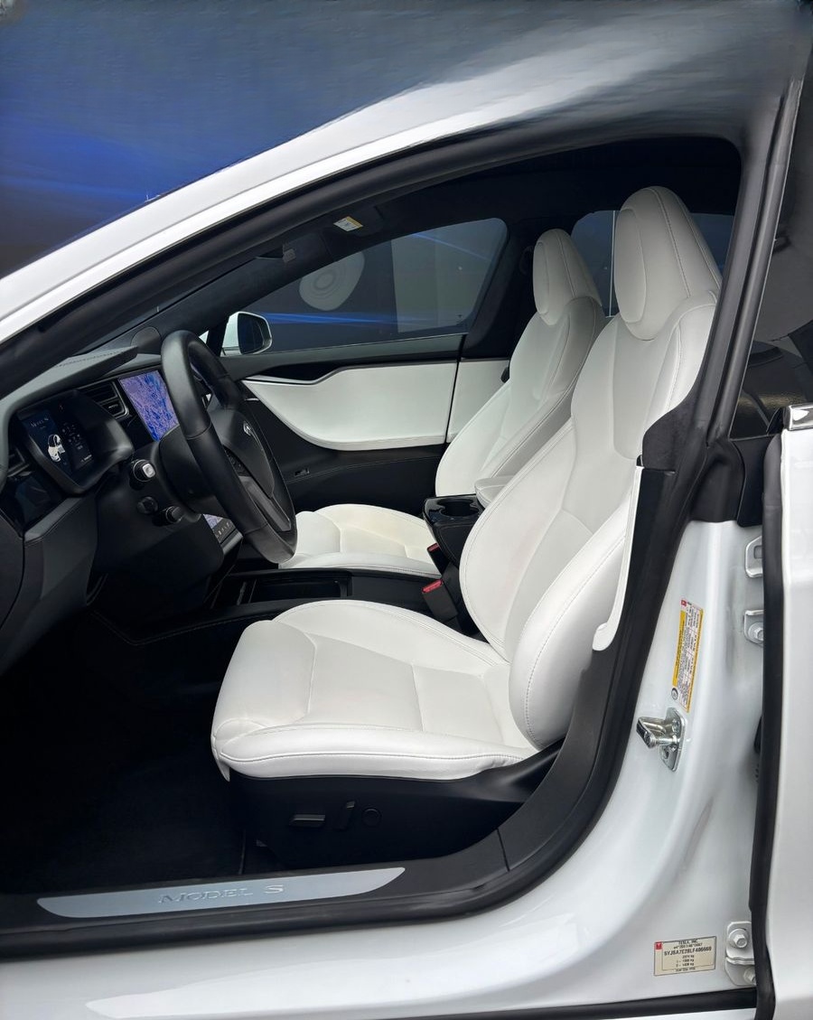 Tesla Model S foto 9