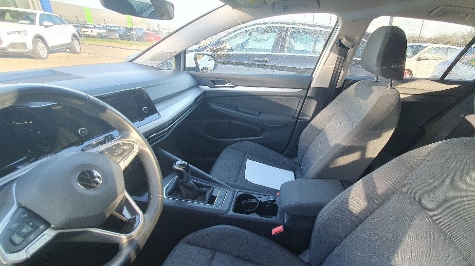 Volkswagen Golf VIII Lim. Life Ambilight Navi SH ALU AHK foto 5