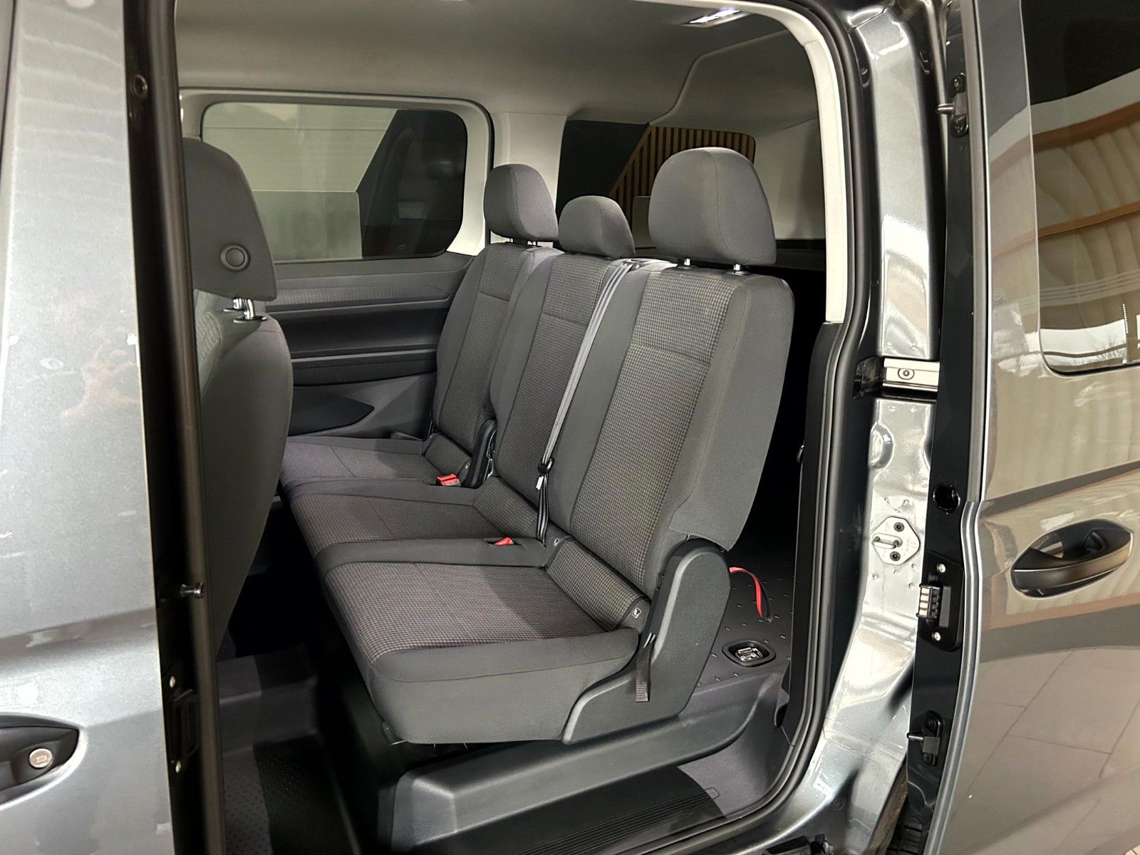 Volkswagen Caddy Maxi Kombi 2.0TDI 5-Sitzer/DAB/PDC/TEMP foto 9