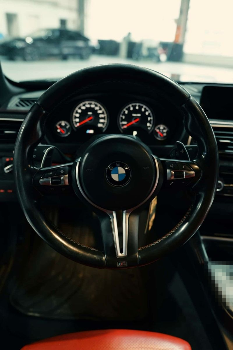 BMW M4 Cabrio Basis foto 10