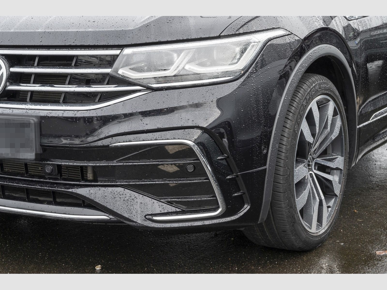 Volkswagen Tiguan 1.5 TSI DSG R Line Pano, AHK, Kamera, Mat foto 6