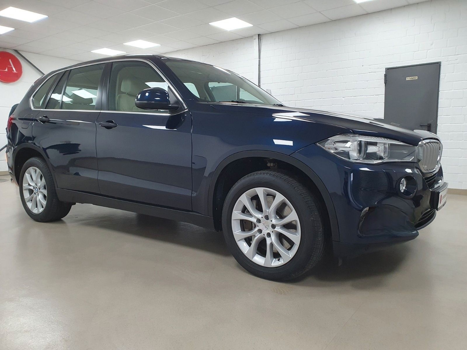 BMW X5 xDrive 50 i*RFK*NAVI*XENON*AC*HUD*LMF*1H*AHK* foto 2