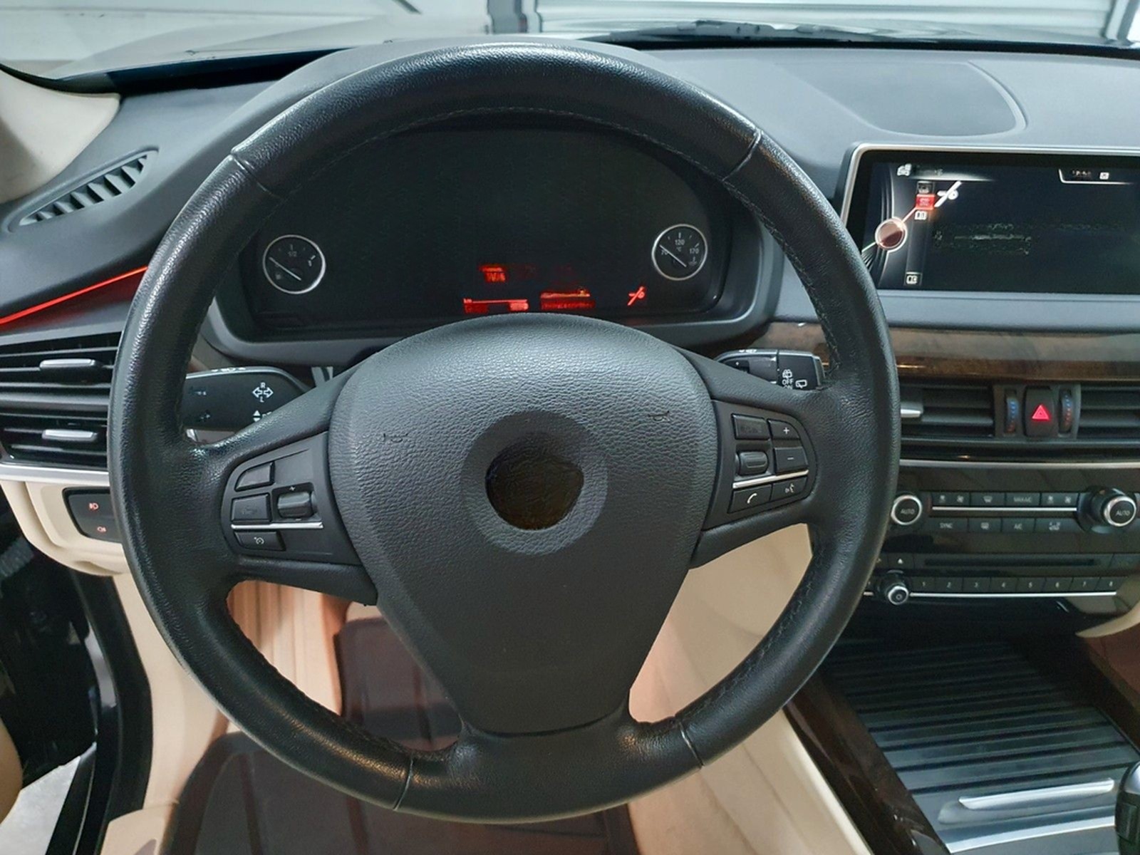 BMW X5 xDrive 50 i*RFK*NAVI*XENON*AC*HUD*LMF*1H*AHK* foto 16
