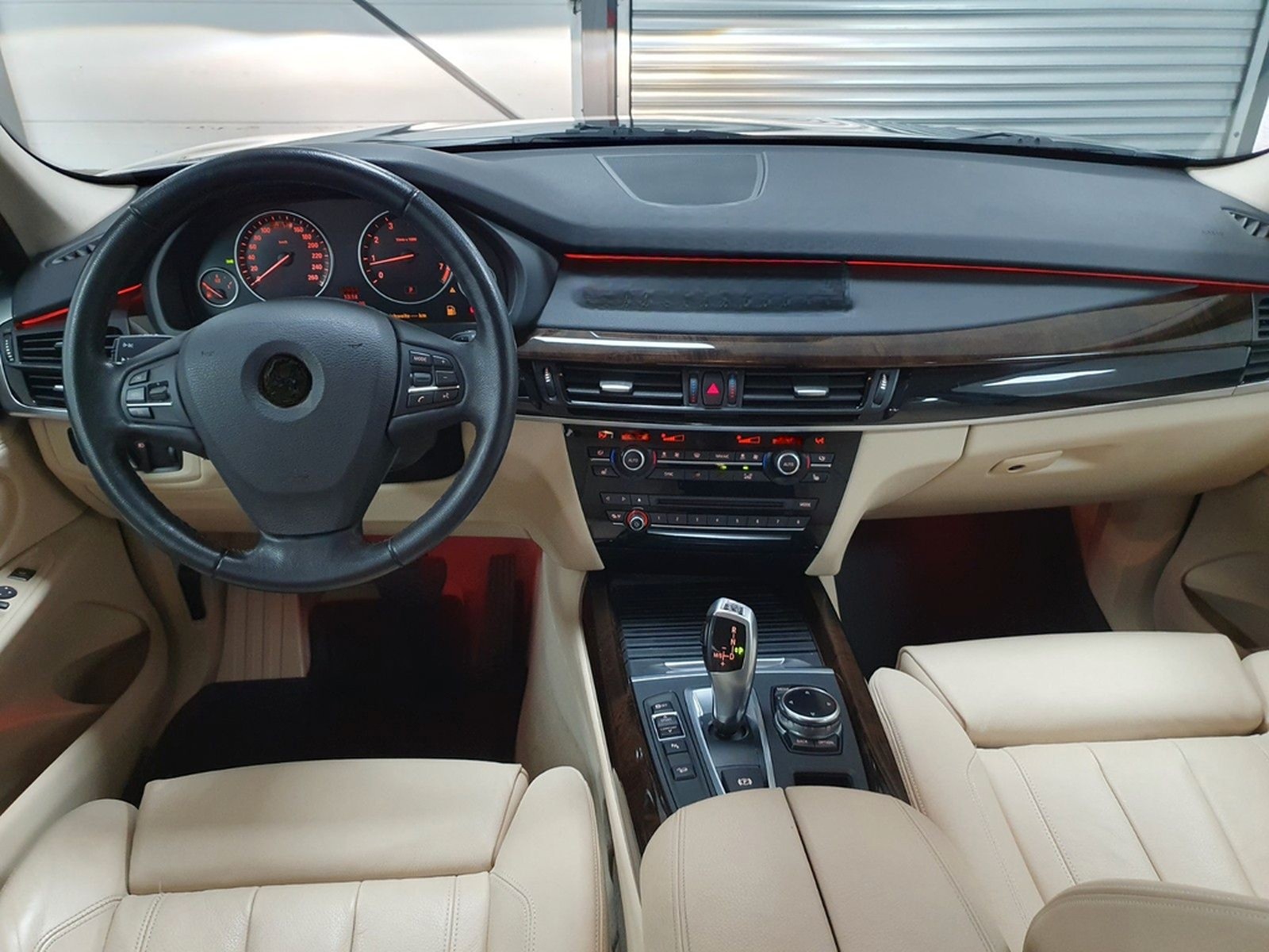 BMW X5 xDrive 50 i*RFK*NAVI*XENON*AC*HUD*LMF*1H*AHK* foto 23