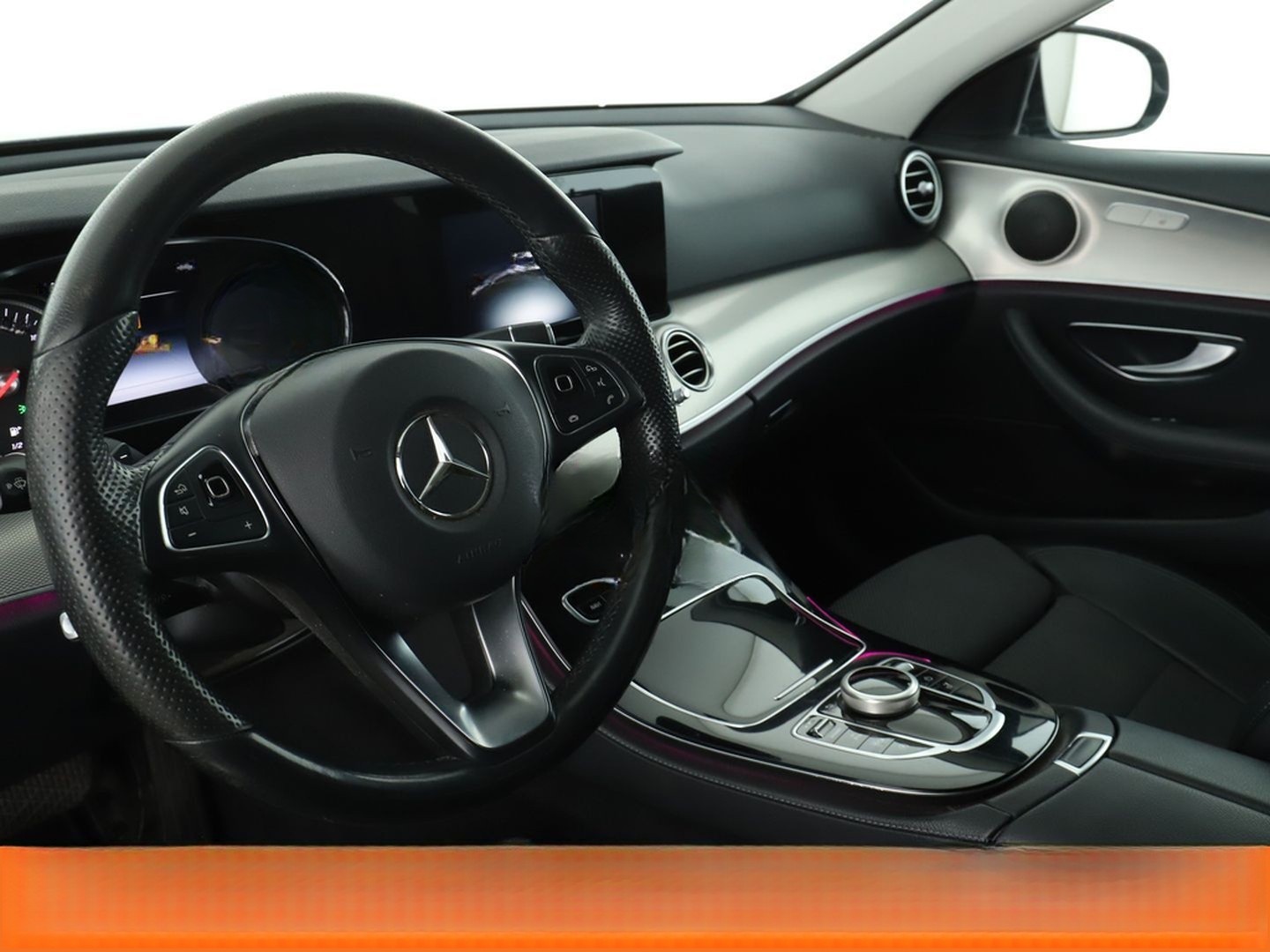 Mercedes-Benz E 220 d Avantgarde Aut.*NAVI*CAM*SHZ*PDC* foto 11
