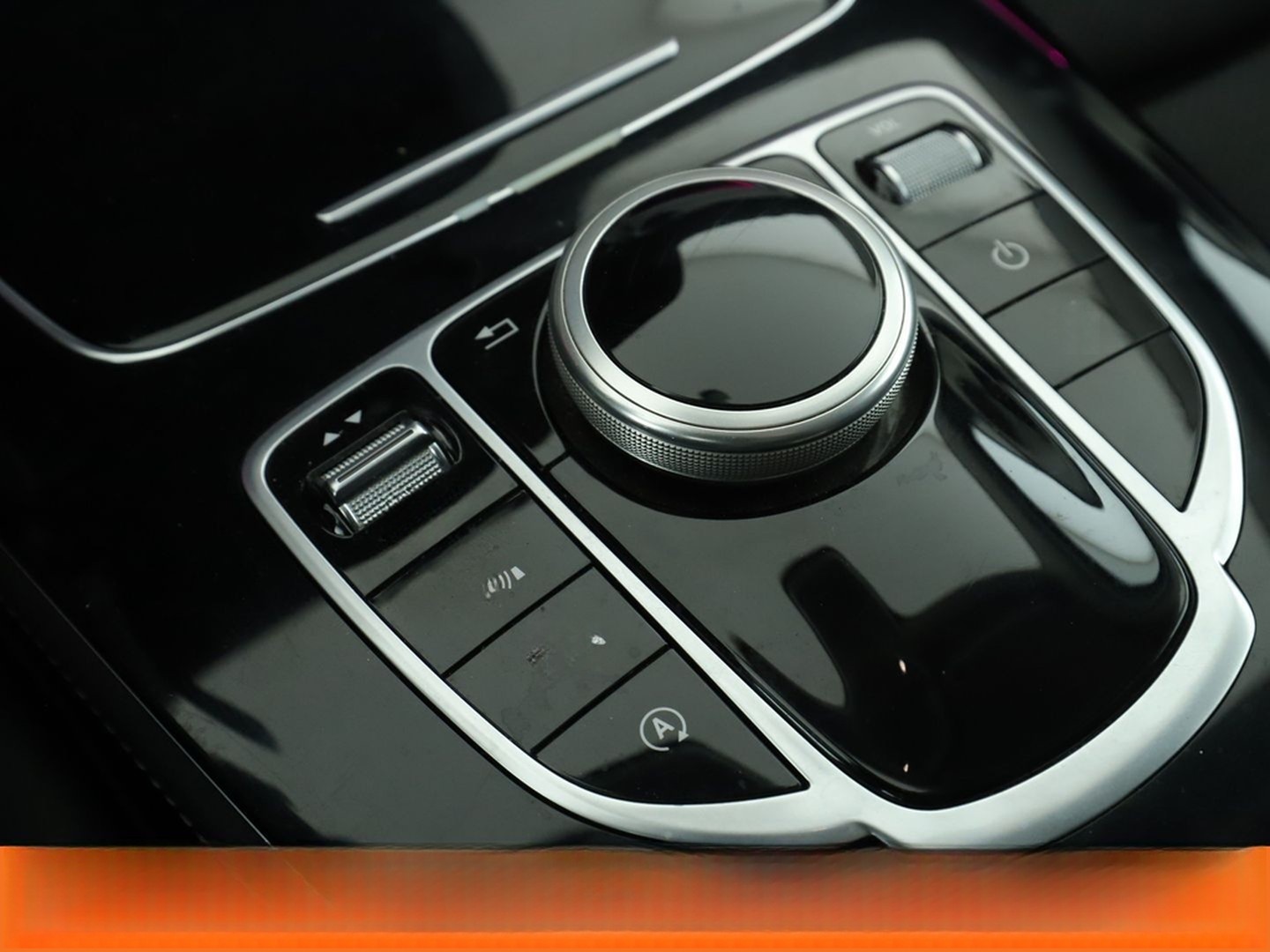 Mercedes-Benz E 220 d Avantgarde Aut.*NAVI*CAM*SHZ*PDC* foto 26