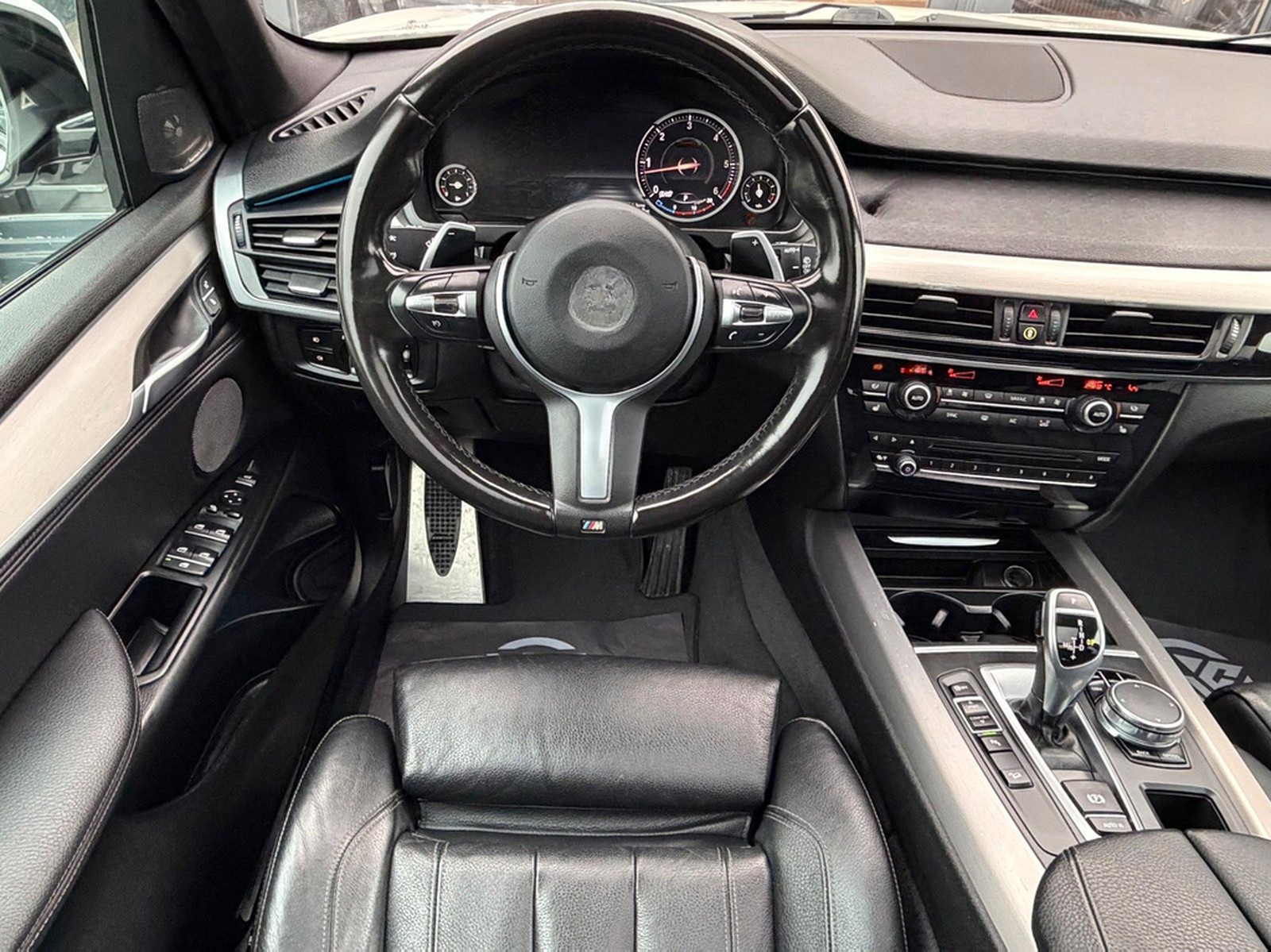 BMW X5 xDrive 40 d*M*PANO*NAVI*HUD*LED*KAMERA*Ambien foto 12