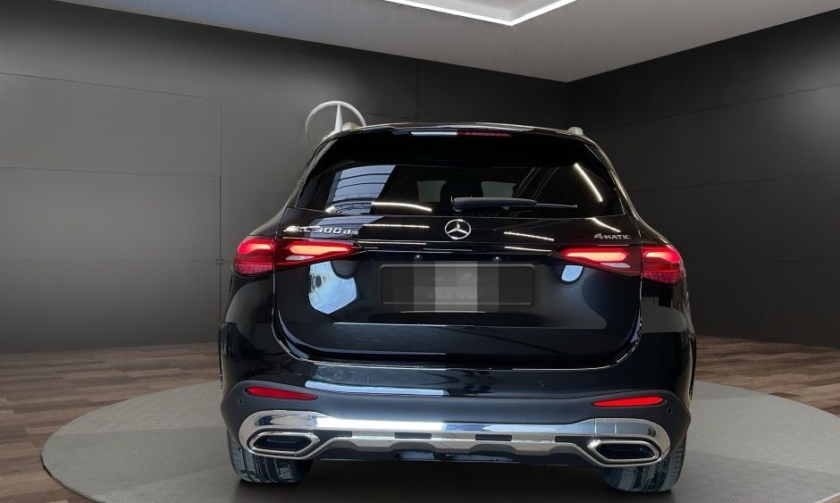 Mercedes-Benz GLC 300 de 4M EDITION AMG PANO DISTRONIC 360°AHK foto 5