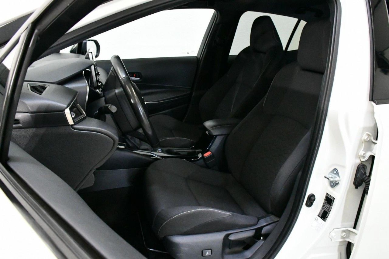 Toyota Corolla Hybrid Lim. Club ACC*APP*NAV*CAM*SHZ* foto 17