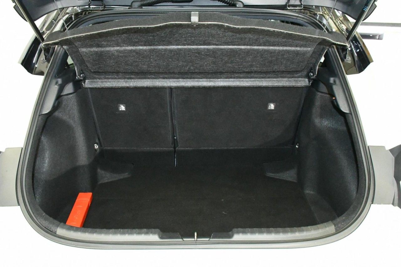 Toyota Corolla Hybrid Lim. Club ACC*APP*NAV*CAM*SHZ* foto 23