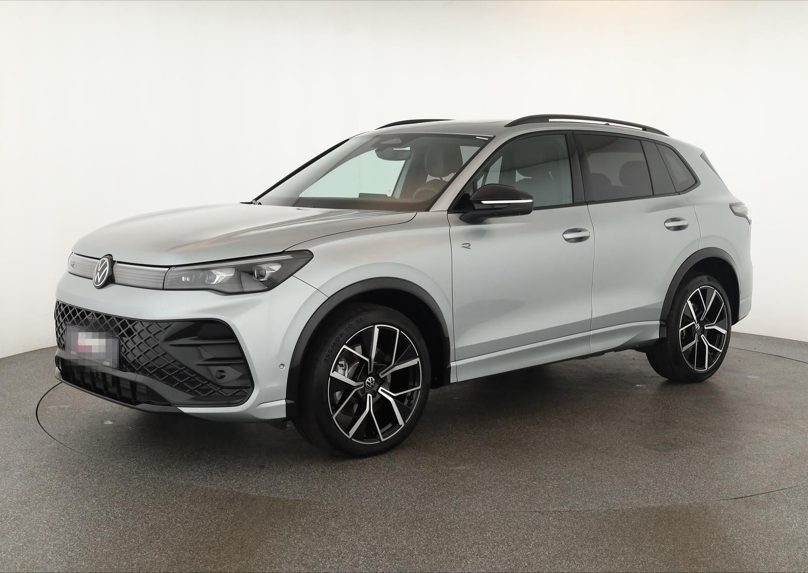 Volkswagen Tiguan 2.0 TSI DSG 4M R-Line IQ Pano Nav Key 360 foto 2