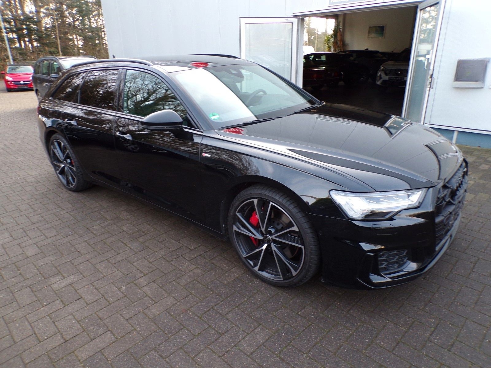 Audi A6 Avant 55 TFSI e quattro S line foto 2