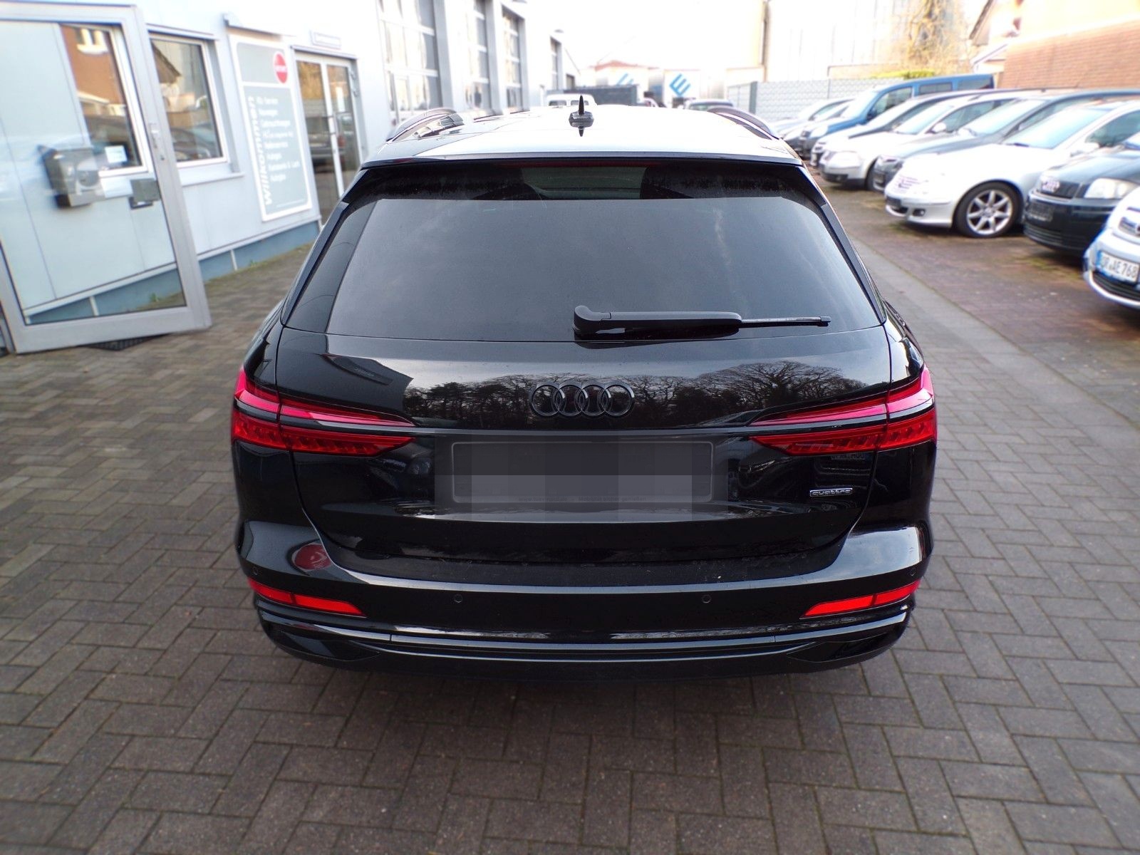Audi A6 Avant 55 TFSI e quattro S line foto 6