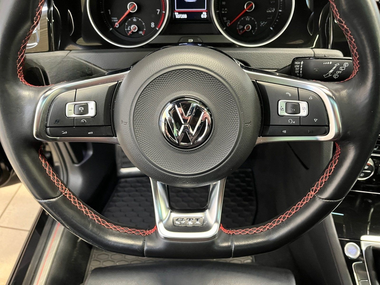 Volkswagen Golf VII GTI 2.0 TSI Panorama-Schiebedach foto 17