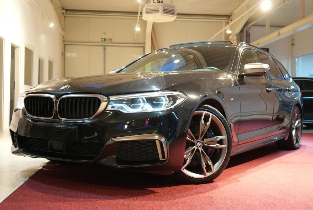 BMW M550 d xDrive Touring *LED*Navi*Virtual*Kamera* foto 3