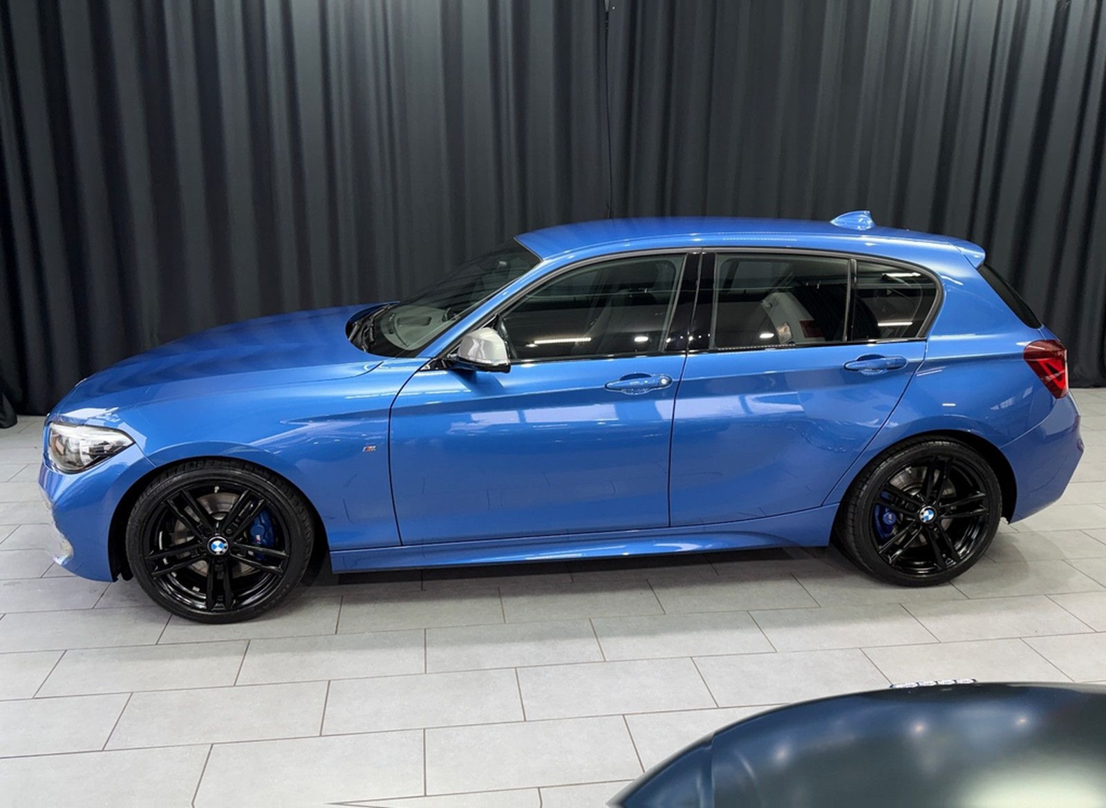 BMW M140i Special Edition LCI|LED|LEDER|DEUTSCHES FZ foto 2